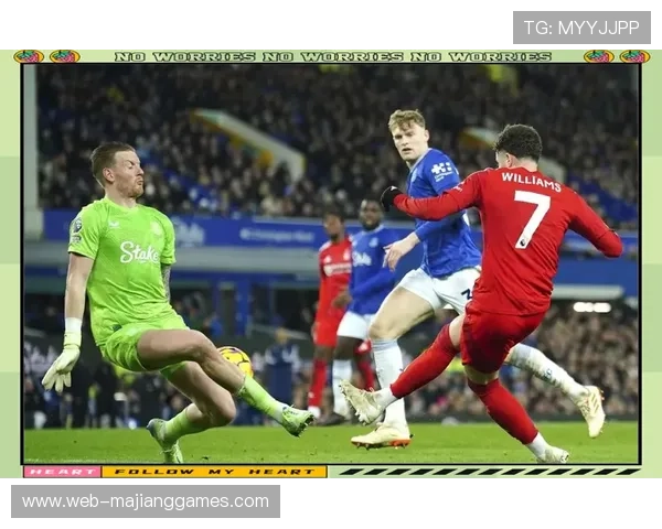 英超VAR判罚再引发争议 双红会开场犯规未被吹哨成焦点