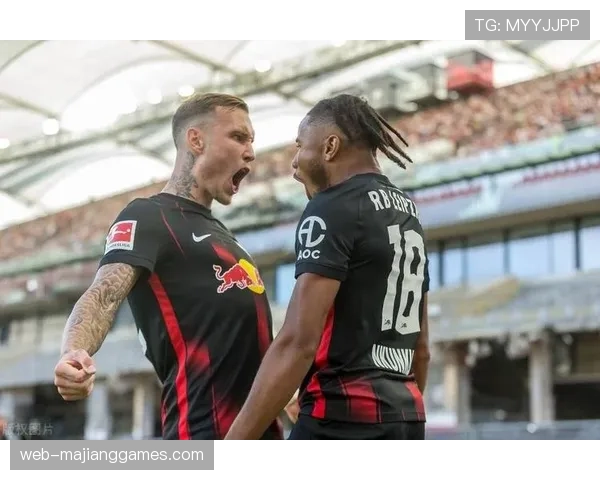 战术观察:为应对连续作战,多支德甲球队战术呈现“简化”趋势 战术观察:为应对连续作战,多支德甲球队战术呈现“简化”趋势